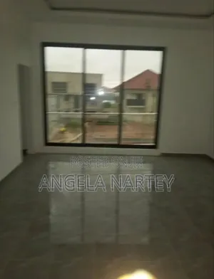 4bdrm House in Sakumono Estates for sale
