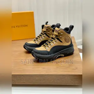 Louis Vuitton Hiking