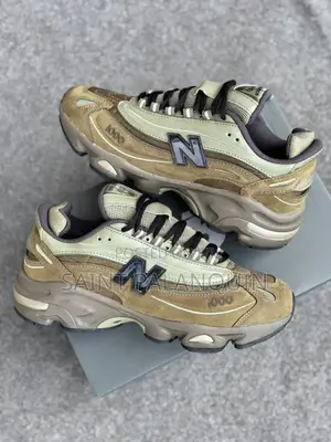 New Balance M1000