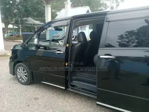 Toyota Voxy 2013 Black