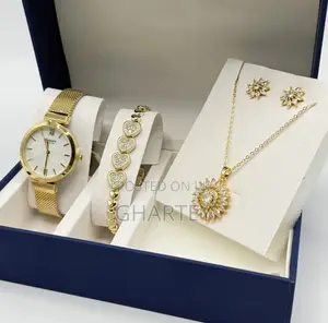Luxury Ladies 4 Pieces Set A Perfect Gift Option For Her.