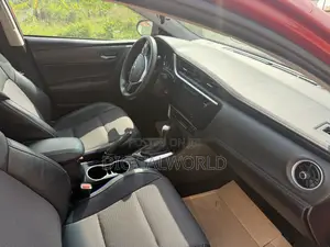 Toyota Corolla 2018 Red