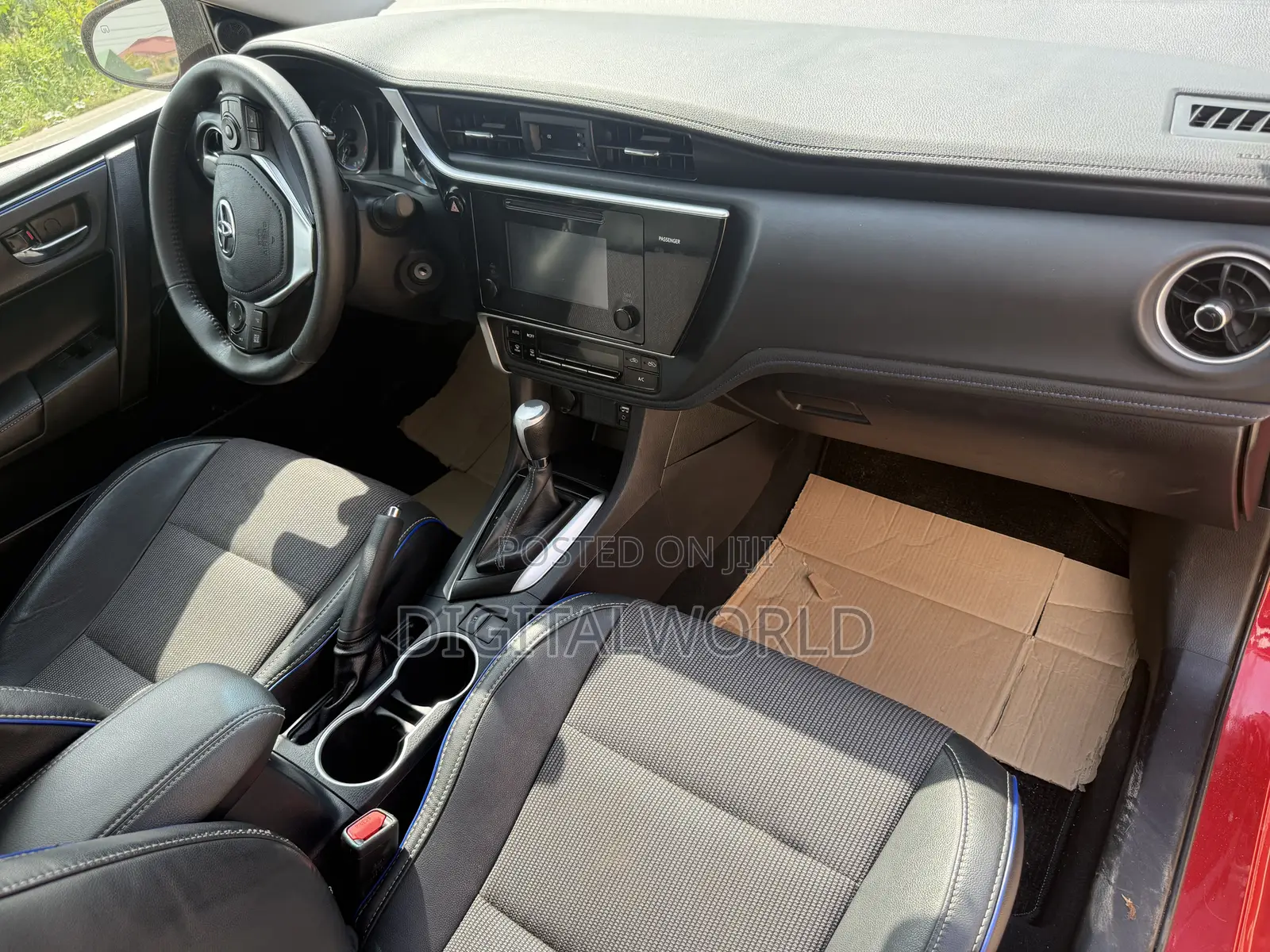 Toyota Corolla 2018 Red