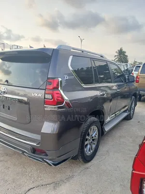 Toyota Land Cruiser Prado 2.7 2018 Gray