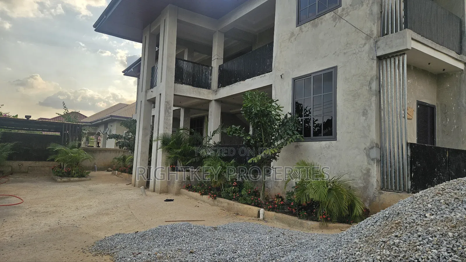 2bdrm Apartment in Trede, Kumasi Metropolitan for sale