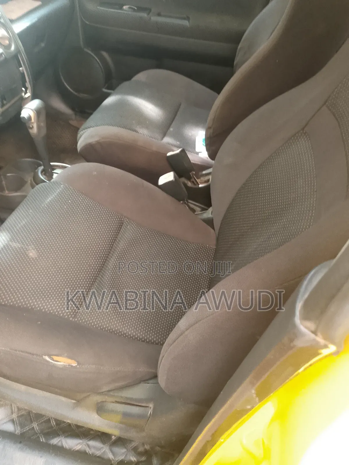 Toyota Stallion 2000 Ivory