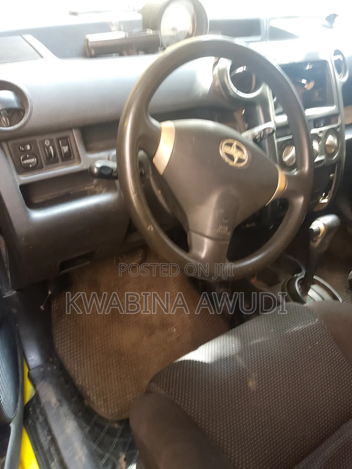 Toyota Stallion 2000 Ivory