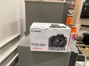 Canon Eos 600d Heritage-Style DSLR With Flip Screen Design