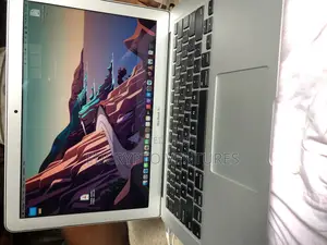 Laptop Apple MacBook Air 2012 8GB Intel Core i5 SSD 128GB