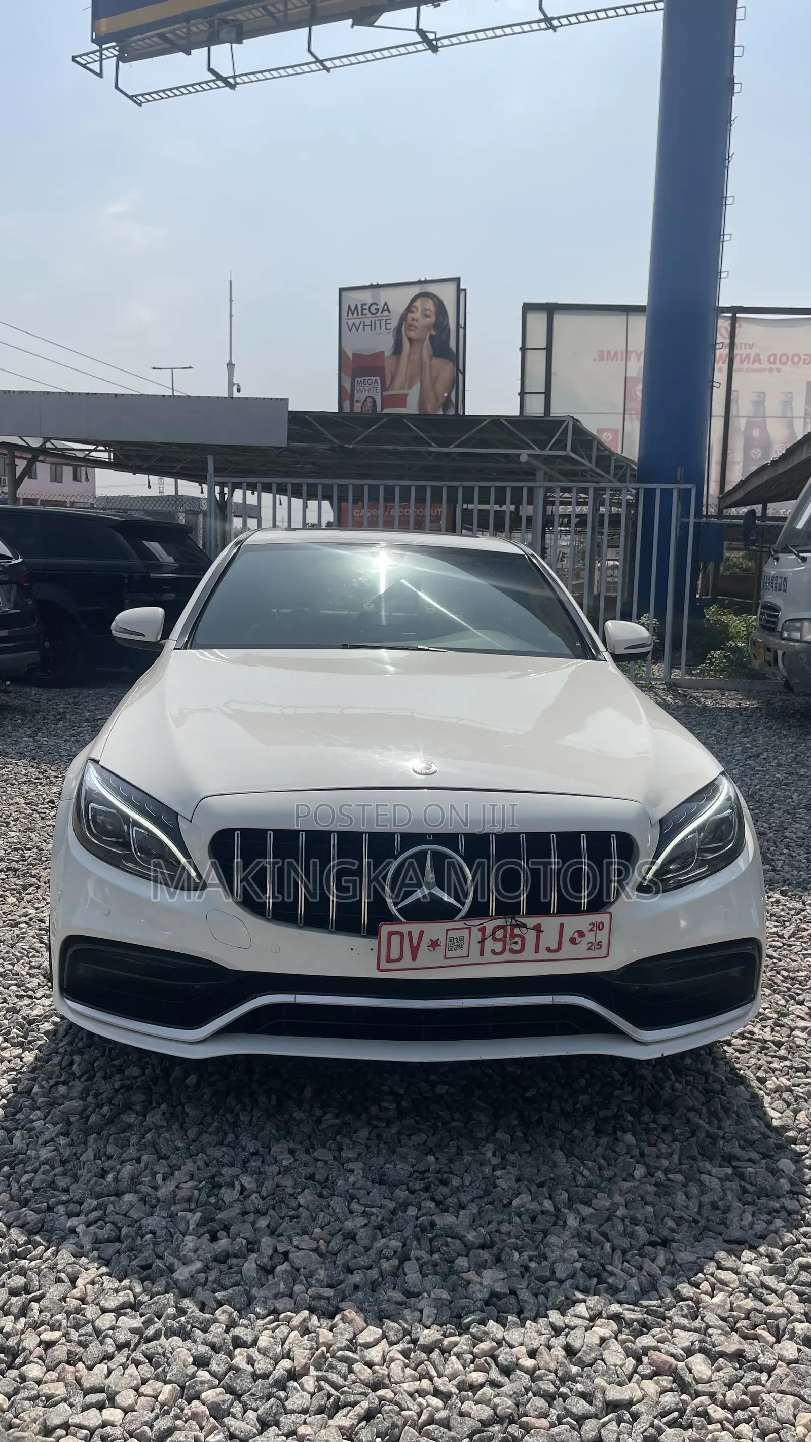 Mercedes-Benz C300 Base C300 AWD 4MATIC Coupe 2019 White