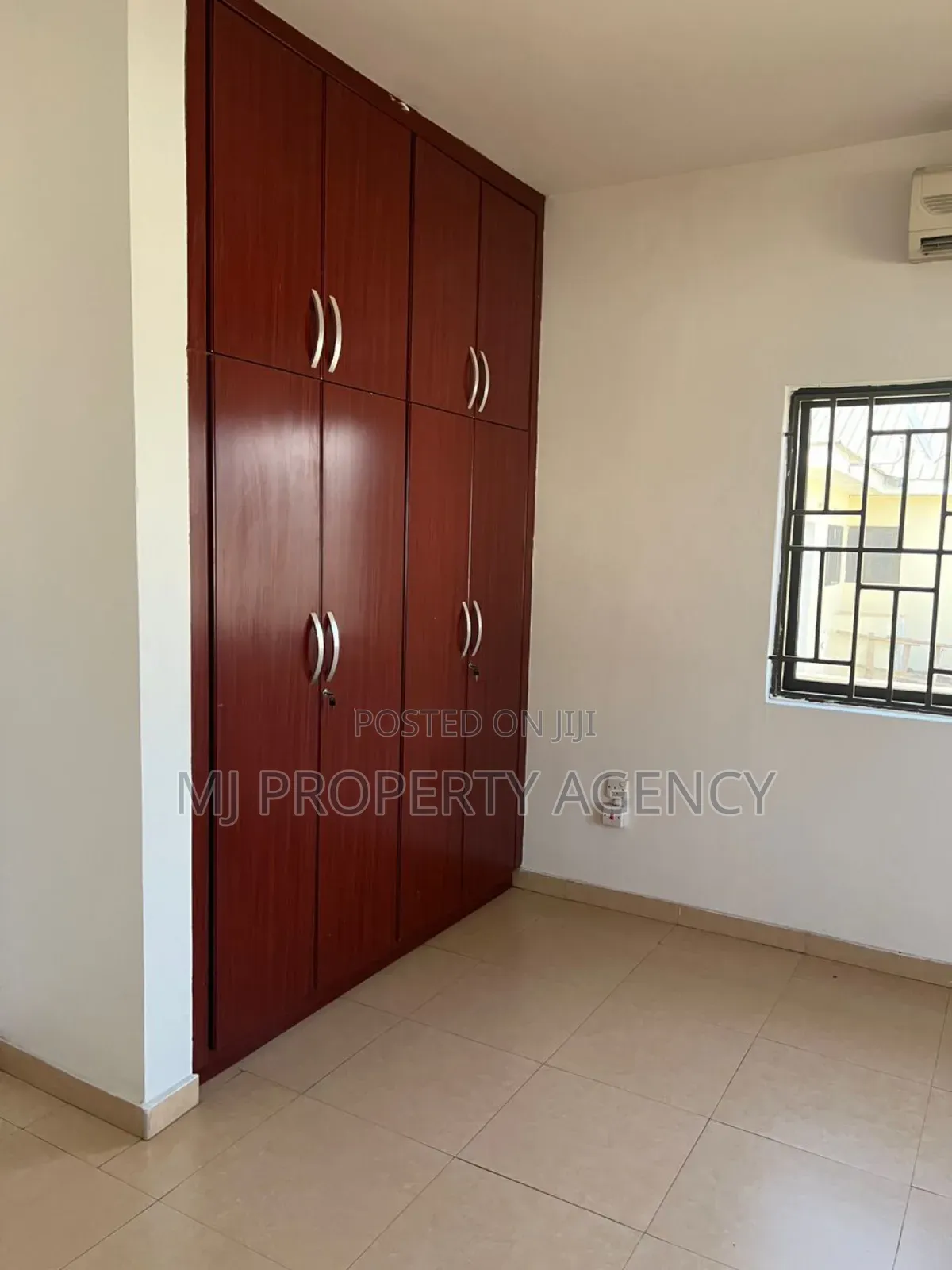 3bdrm House in Devtraco Court, Tema Metropolitan for sale