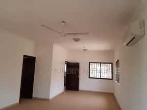 3bdrm House in Devtraco Court, Tema Metropolitan for sale