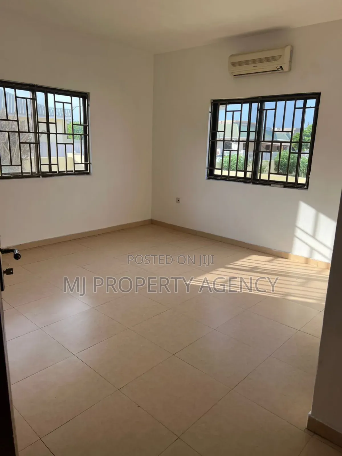 3bdrm House in Devtraco Court, Tema Metropolitan for sale