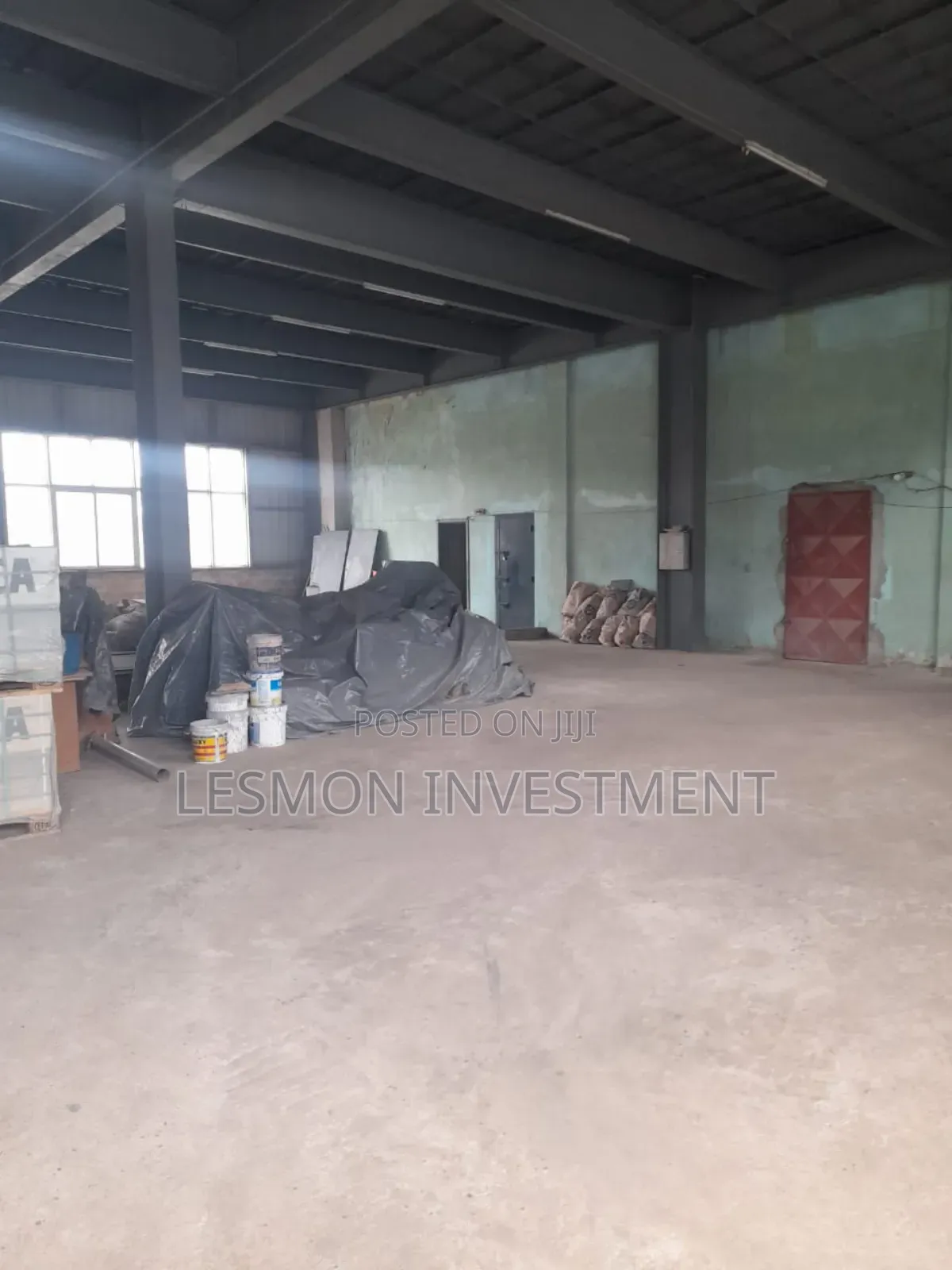 Warehouse Measuring 5000sqm Is for Rent in Tema Industrial Area