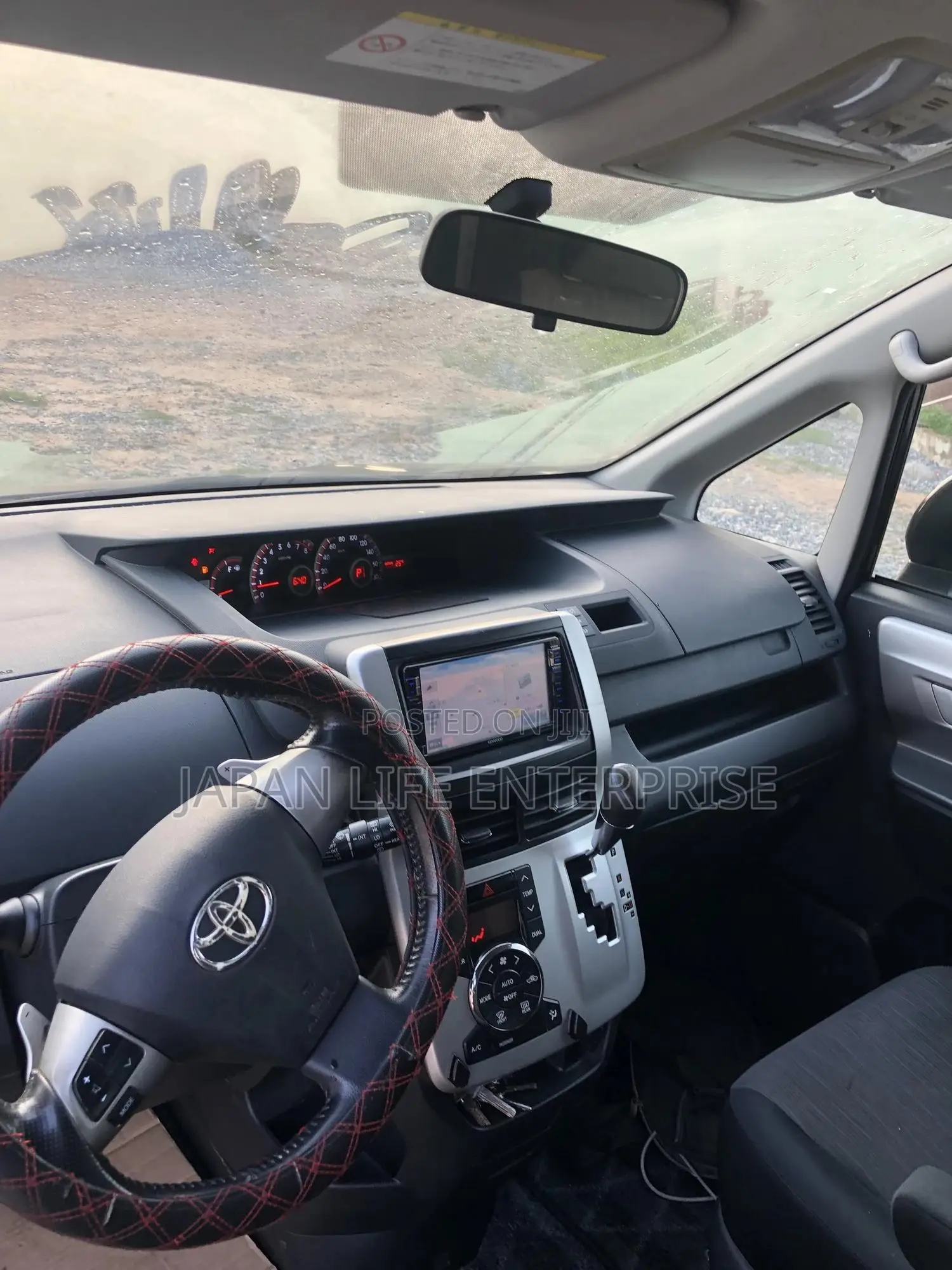 Toyota Voxy 2011 Matt Black