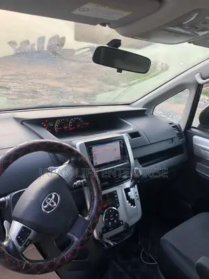 Toyota Voxy 2011 Matt Black