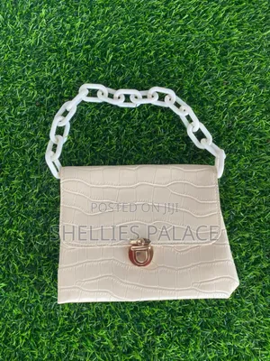 Ladies Beautiful Fashionable Clutch Pearl Bag