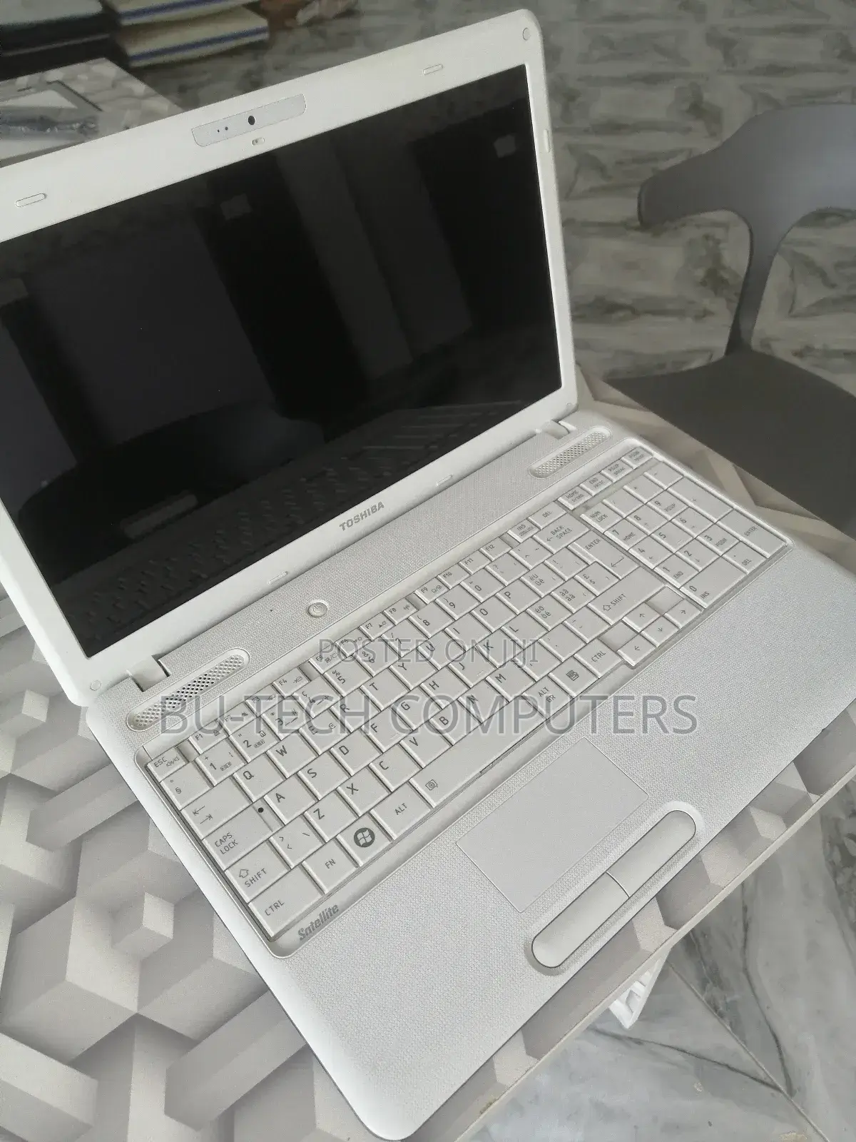 Laptop Toshiba Satellite C850 4GB Intel Core i5 HDD 500GB