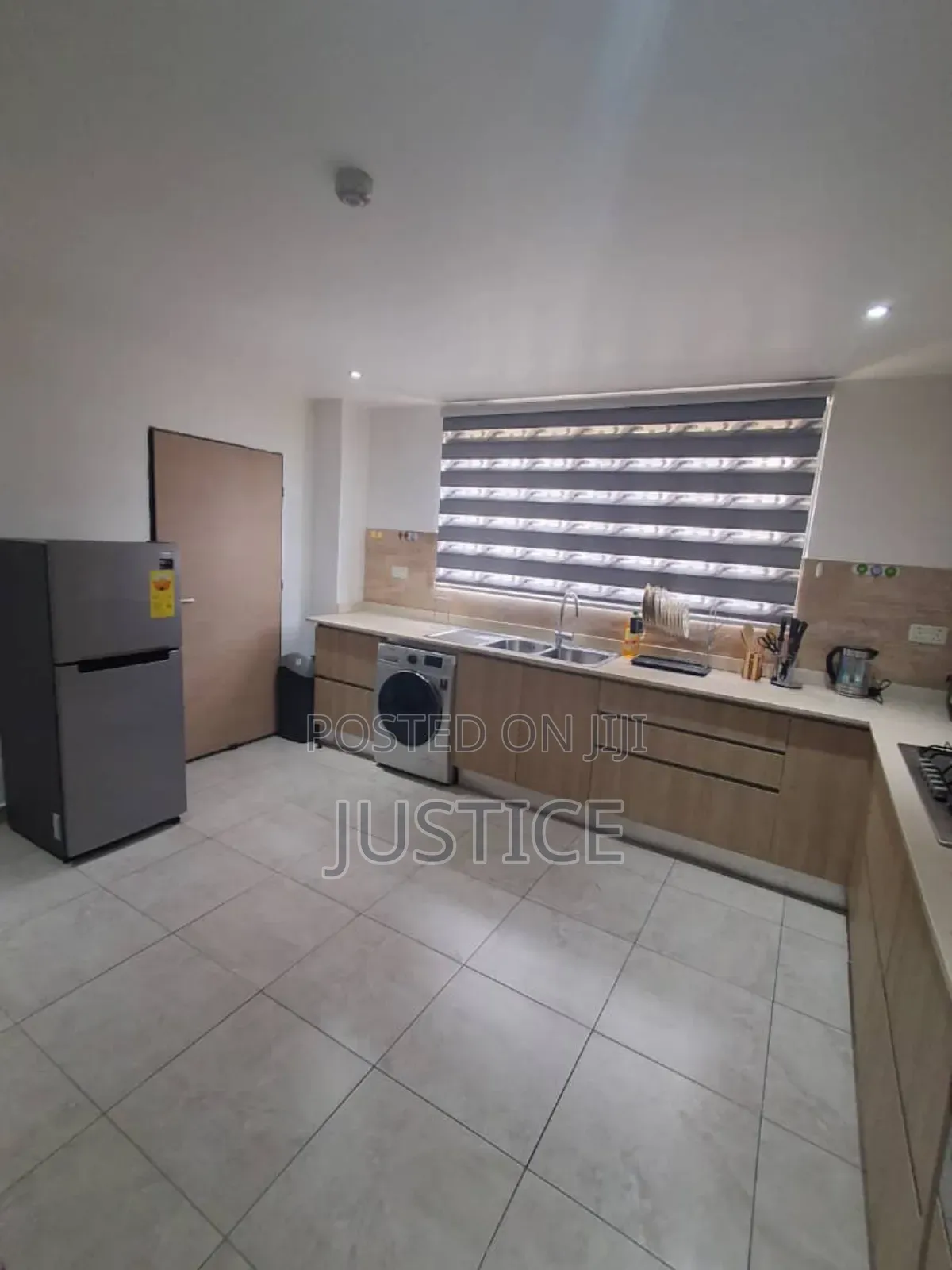 Furnished 3bdrm Apartment in Airport Residential for rent