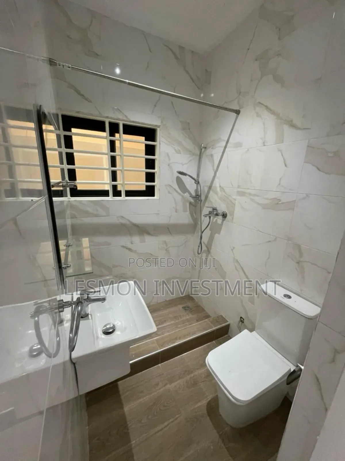 5bdrm House in Lesmon Investment, Adjiriganor for rent
