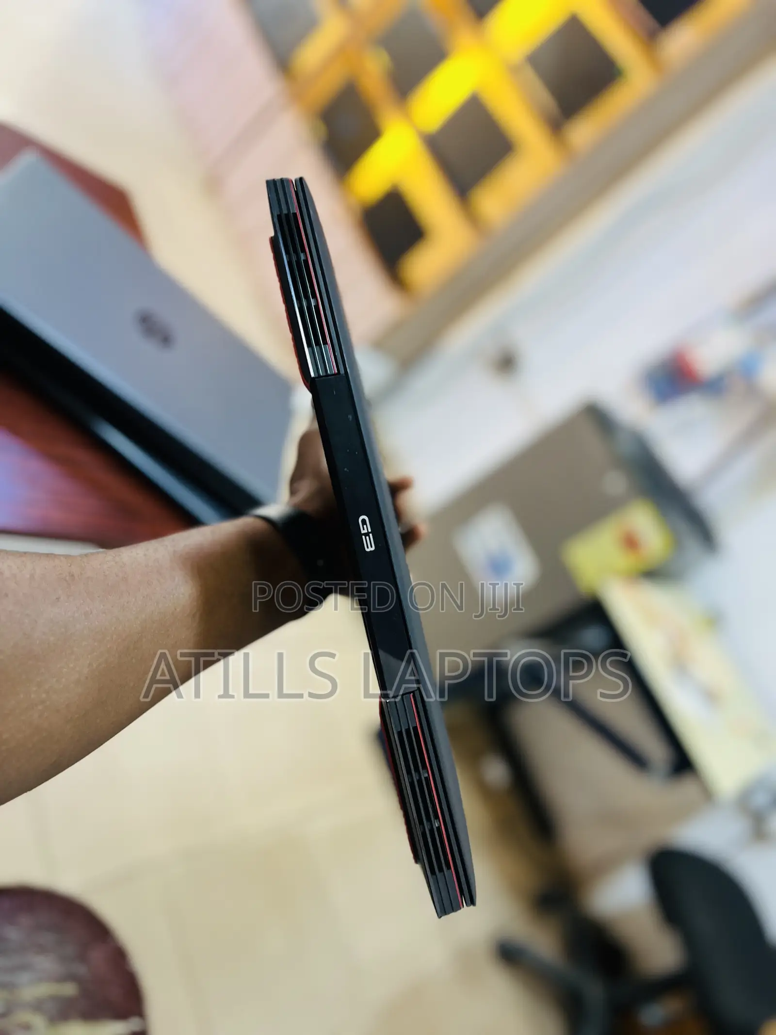 Laptop Dell G3 15 3590 16GB Intel Core I7 SSHD+SSD 512GB
