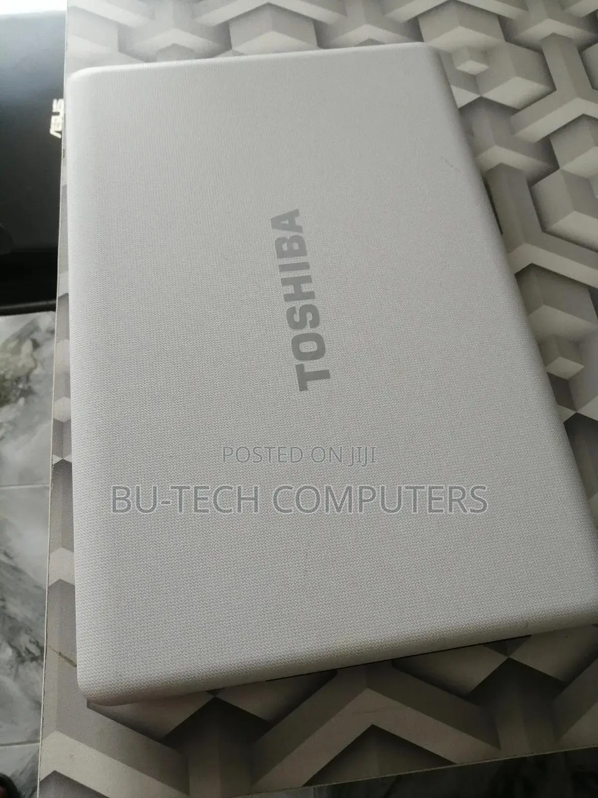 Laptop Toshiba Satellite C850 4GB Intel Core i5 HDD 500GB