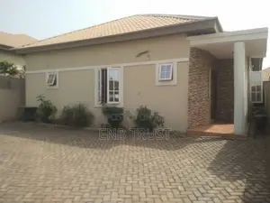 3bdrm House in Dome, Parakuo Estate for sale