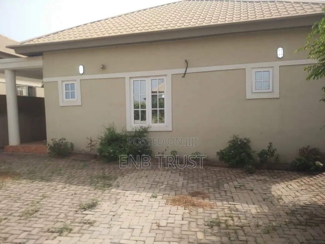 3bdrm House in Dome, Parakuo Estate for sale