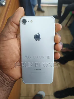 Apple iPhone 7 32 GB Silver