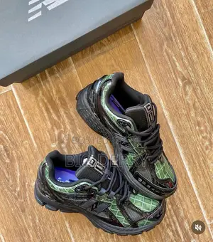 99 Ginger X New Balance 1906r
