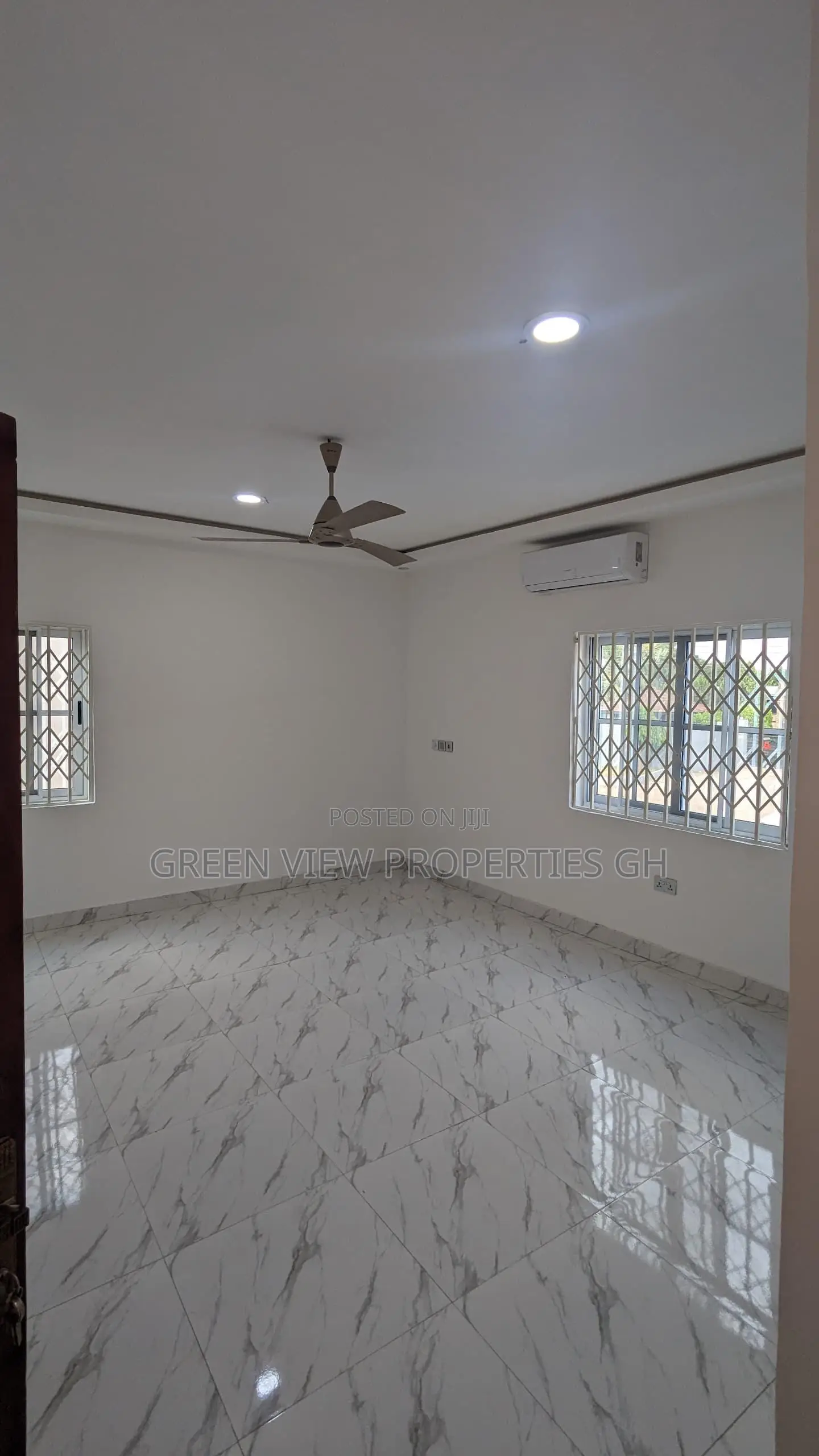 4bdrm Duplex in Kwabenya for rent