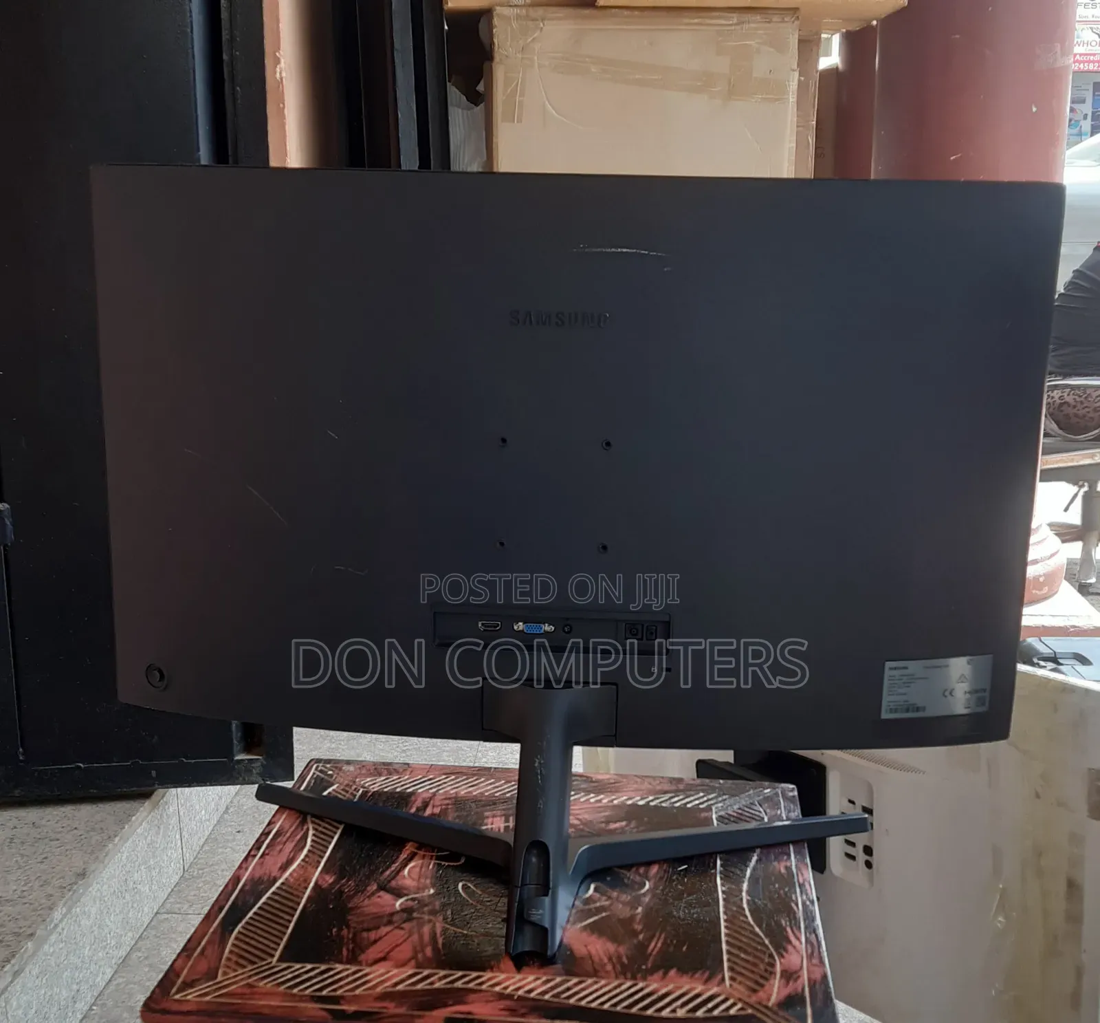 Samsung 32 Edgeless Curved Monitor
