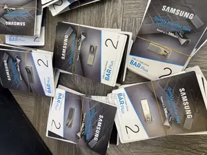 Samsung Usb 3.1 Flash Drive ,Bar Plus Speed 300mb/S Original From Uk
