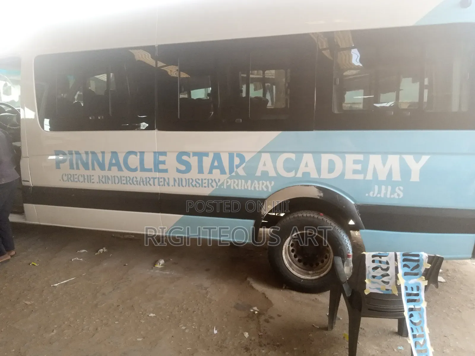 Art and Sign Writer Services