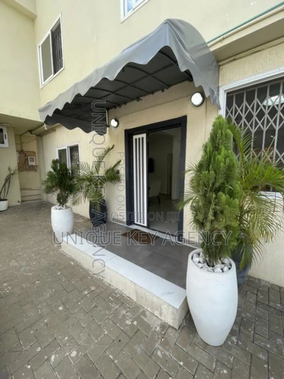 Furnished 1bdrm House in Unique Key Agency, Labone for rent