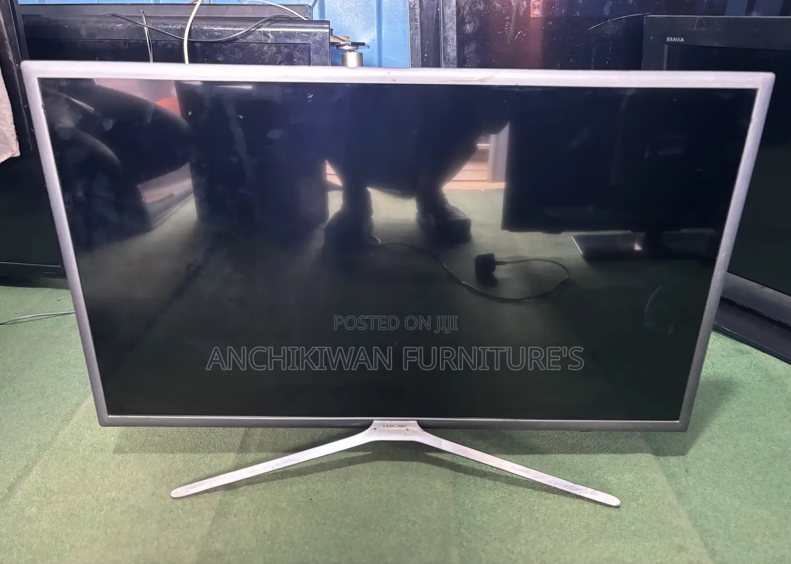 Samsung 32 Inches Smart Tv ( Cash on Delivery)