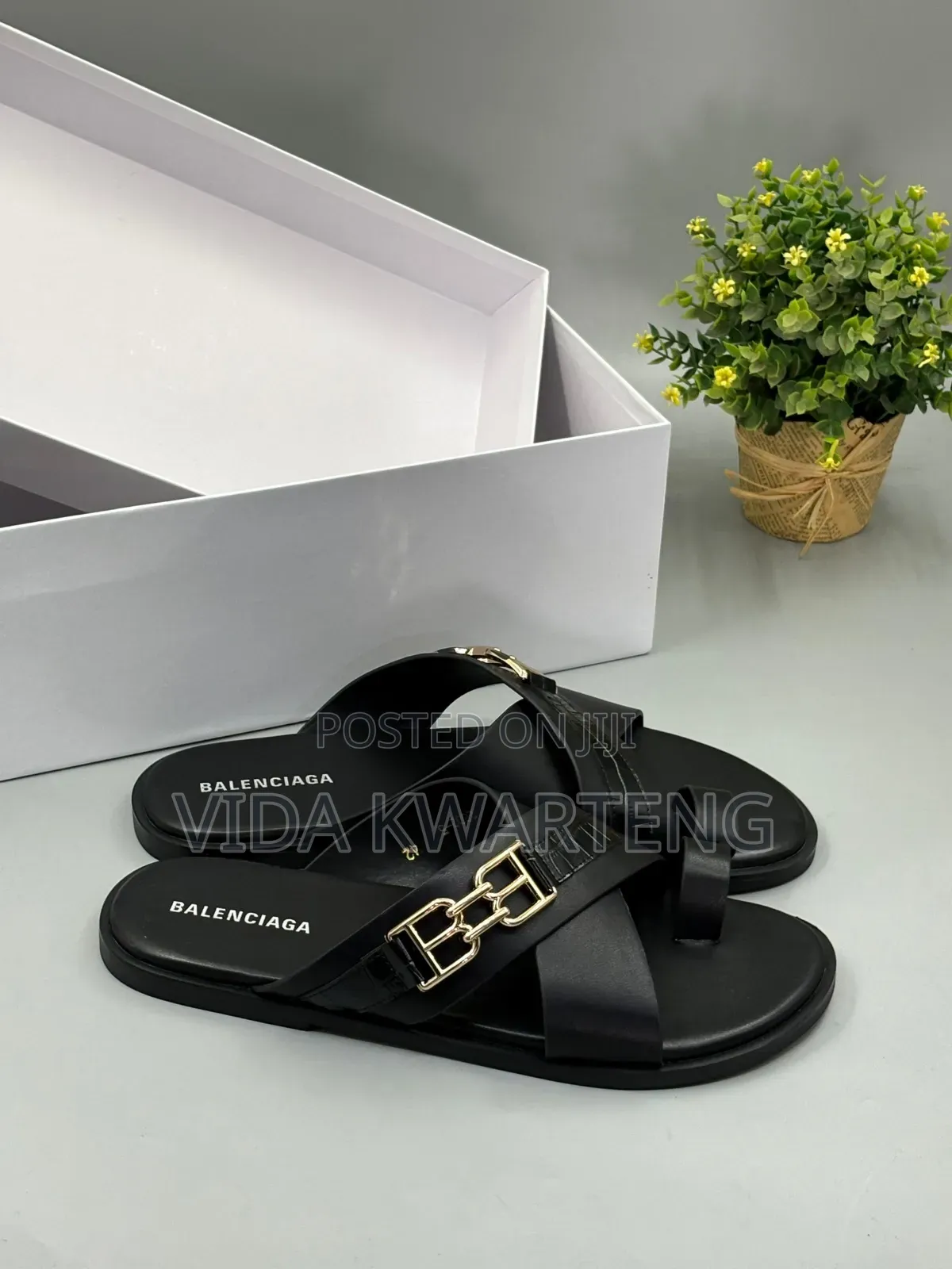 Unique Men's Slippers From Balenciaga