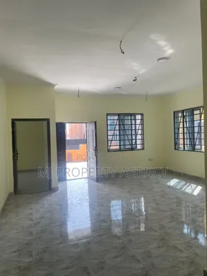 3bdrm House in Spintex Road, Tema Metropolitan for sale