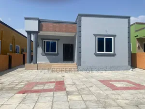 3bdrm House in Spintex Road, Tema Metropolitan for sale