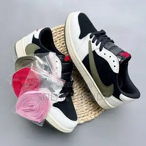 Air Jordan 1 Low Og Black Cream N Lemon Green
