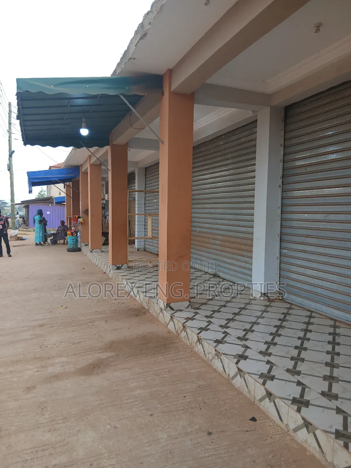 Shop for Rent at New Legon
