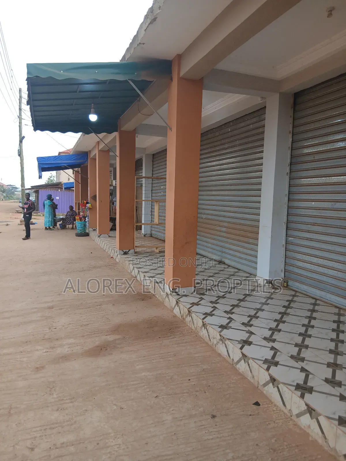 Shop for Rent at New Legon