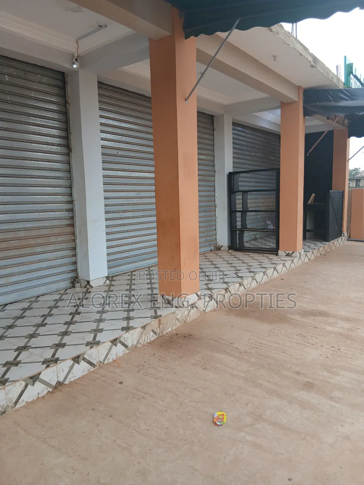 Shop for Rent at New Legon