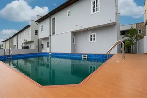 4bdrm Duplex in Pleasantplaces, Ashomang Estate for rent