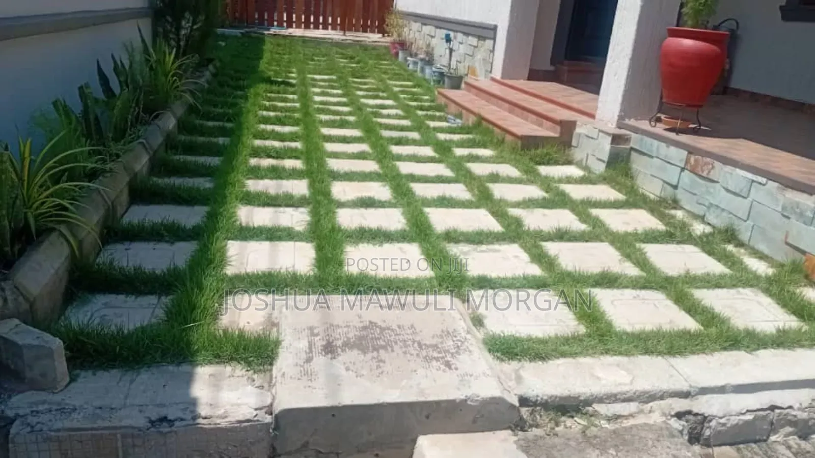 Macfirst Gardens, Landscaping, Lawn Maintenance, Lawn Mowing Edging