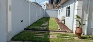 Macfirst Gardens, Landscaping, Lawn Maintenance, Lawn Mowing Edging