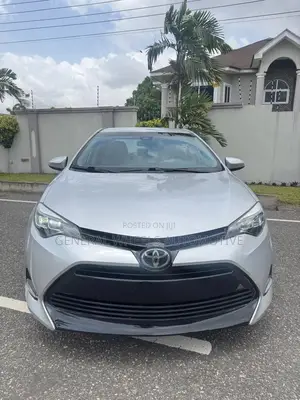Toyota Corolla LE 4dr Sedan (1.8L 4cyl CVT) 2017 Silver