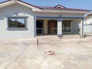 4bdrm House in Spintex Road for rent
