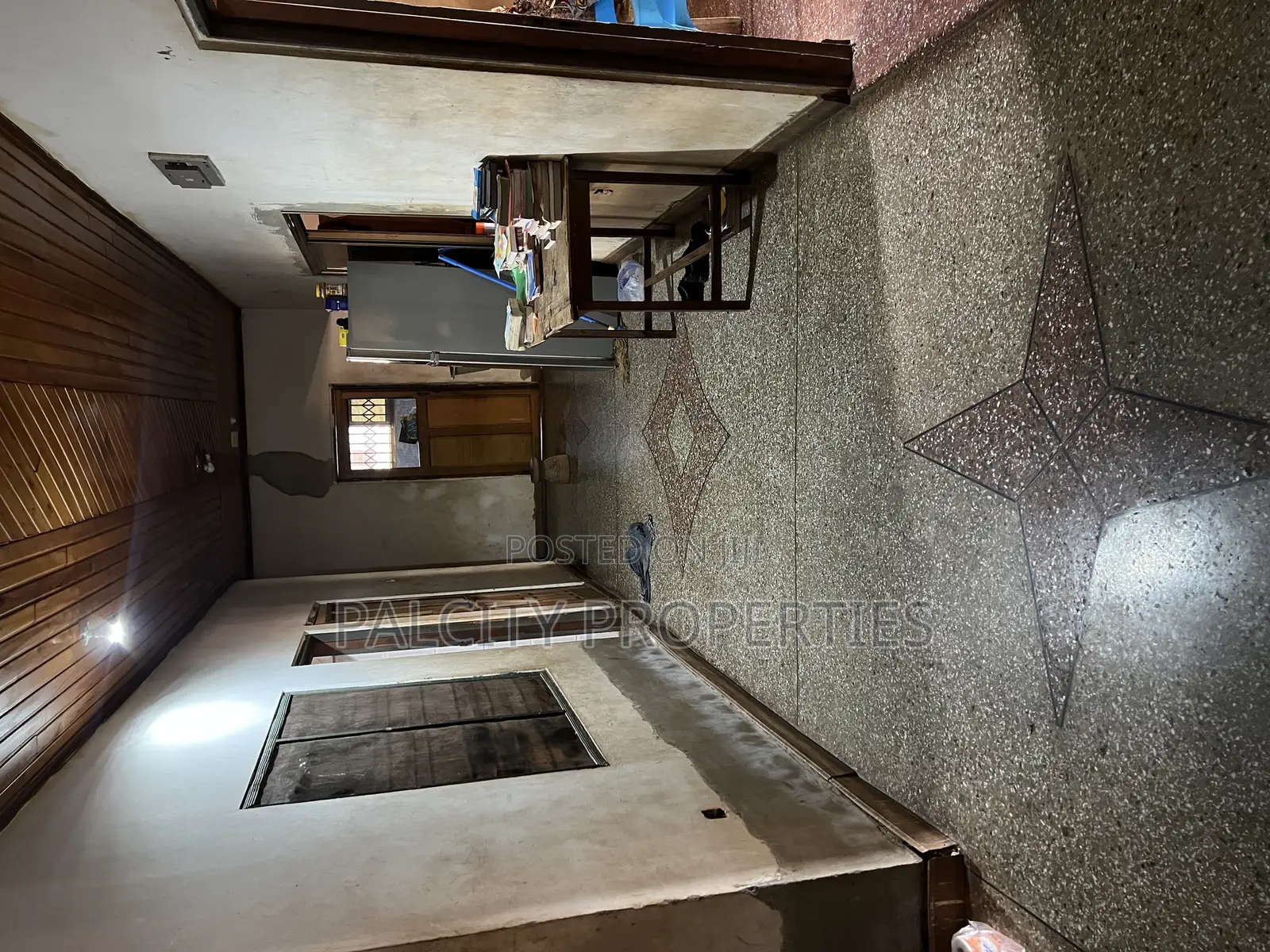 5bdrm House in Santasi Brofoyedu, Kumasi Metropolitan for sale