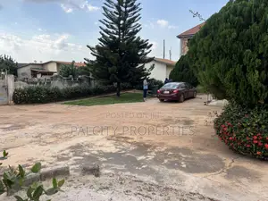 5bdrm House in Santasi Brofoyedu, Kumasi Metropolitan for sale